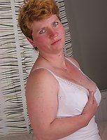 This horny housewife gets playfull and nasty This horny housewife gets playfull and nasty