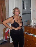 15 hot chubby mommies pictures