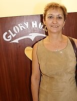 This hairy mature slut loves to get some cock